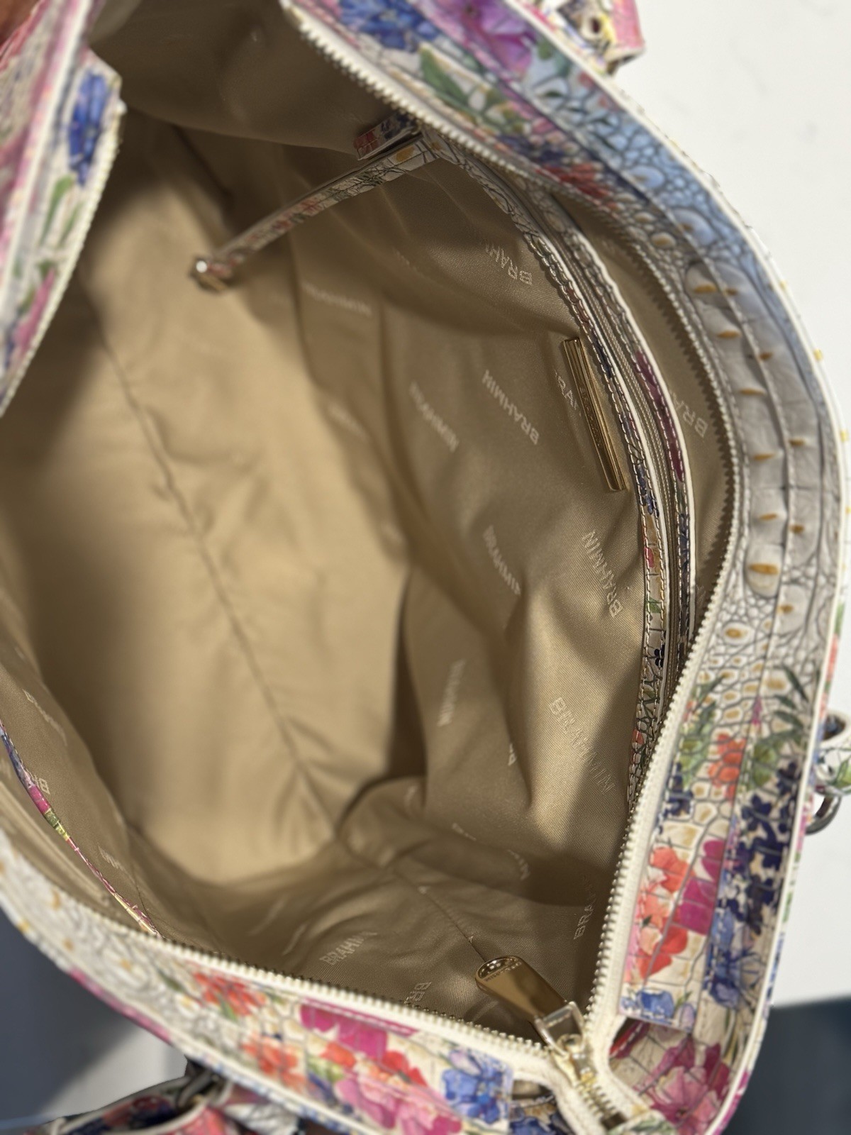 Brahmin Ezra tote bag in the Homegrown Melbourne print NEW never Used No Tags