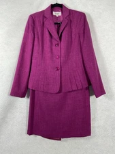 Le Suit 2PC Skirt Suit Women’s 10 Pink Blazer Buttons Long Sleeves