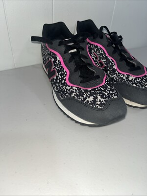 New Balance Sola Sleek Black Pink Sneakers Womens 6 Athletic