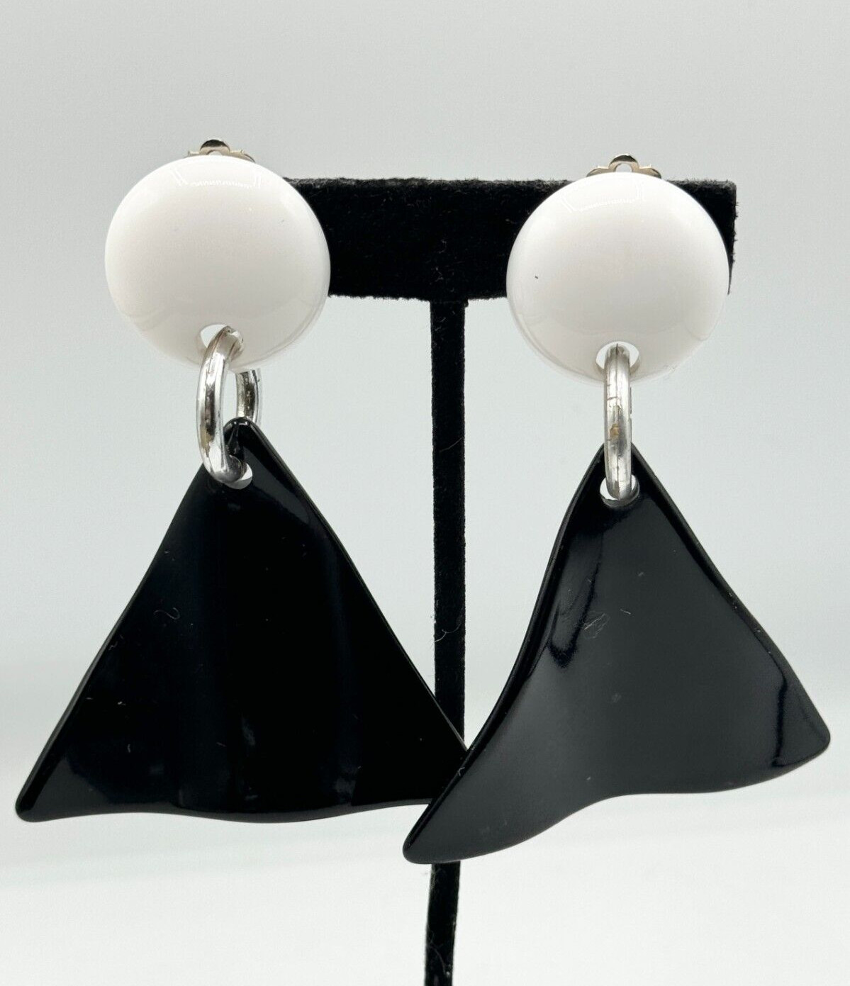 Vintage plastic triangle dangle drop earrings - image 1