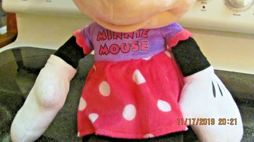 22" " DISNEY STUFFED PLUSH MINNIE MOUSE 2015 " W/PAPER TAG - Picture 2 of 5
