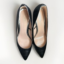 BCBG Generation Stiletto Black Heels Pumps Alligator Faux Print Stud Edge Size 8