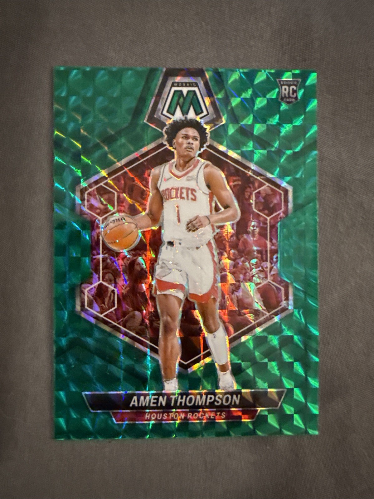 2023-24 Panini Mosaic - Rookies Amen Thompson #230 Green Mosaic Prizm (RC)