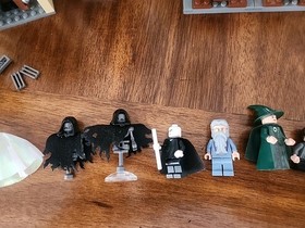 LEGO Harry Potter: Hogwarts Castle 4842 + Knights BUS 4866 Minifigures
