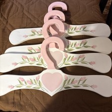 Vintage Set Of 4 Wooden kids Hangers White Pink Heart Pink Floral