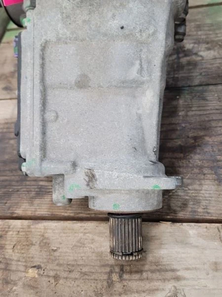 2018 19 20 2021 CHEVROLET EQUINOX раздаточная коробка 1,5 л 84221087 - Изображение 4 из 4