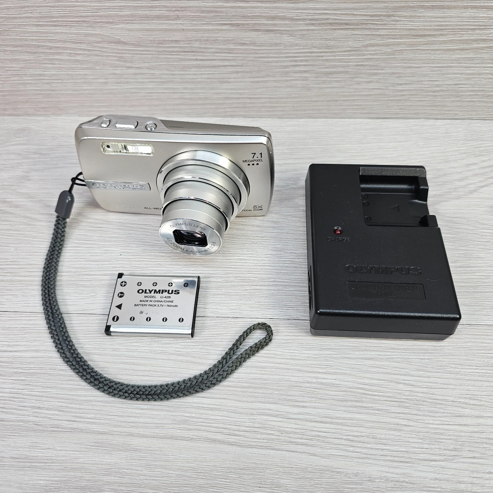 Olympus U750 Camera