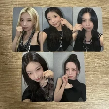 Set of 5 Itzy Tunnel Vision Shibuya Tower Records Benefit Photo Card