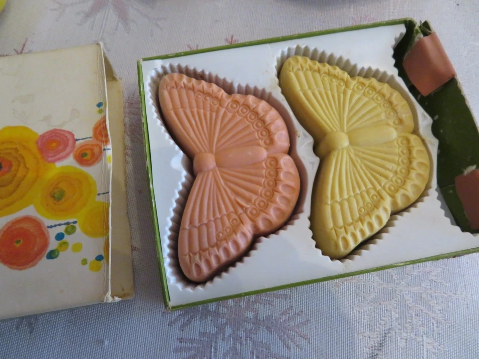 LOT SAVONS AVON VINTAGE - Photo 3/4