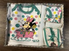 Y2K Vintage Disney Babies Size NB Minnie Mouse Boxed Gift Set Outfit And Socks