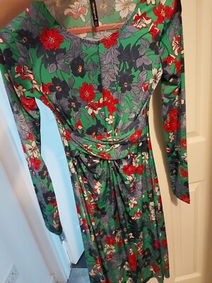 stradivarius green floral dress Ladies Size 10 BRAND-MIRACOLOS BY RUCHI