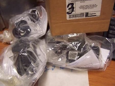 3) NEW APPLETON HAZARDOUS LOCATION SELECTOR SWITCH 2 POSITION UCSS12 LOT OF 3