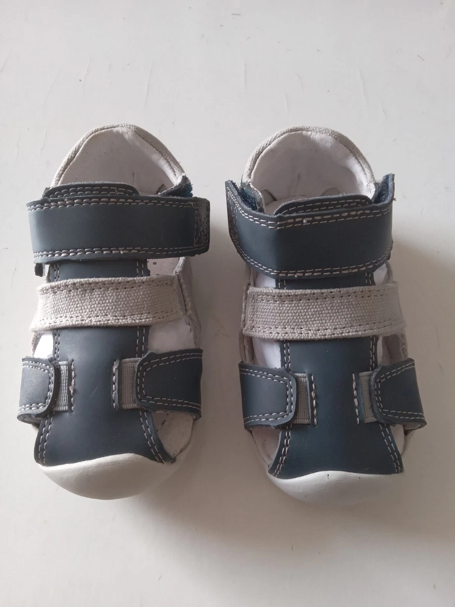 Pediped Flex. 5 5.5.Boys. Navy Grey Trainers.Handcrafted Healthy Fabric 0194