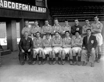 Blackpool team group Harry Johnston Ewan Fenton Ted Shimwell T- 1953 Old Photo