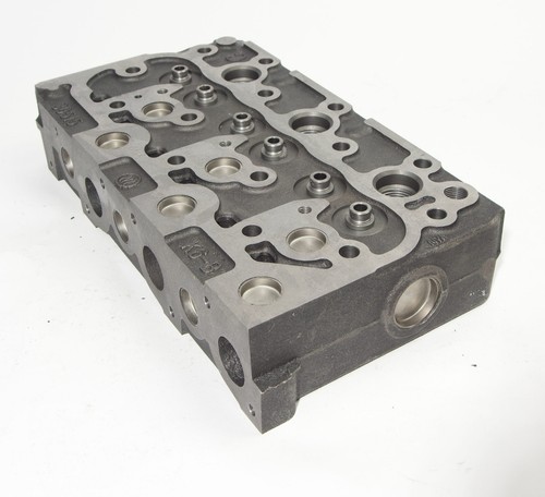 NUEVA culata desnuda para Kubota D1102 - Imagen 5 de 7