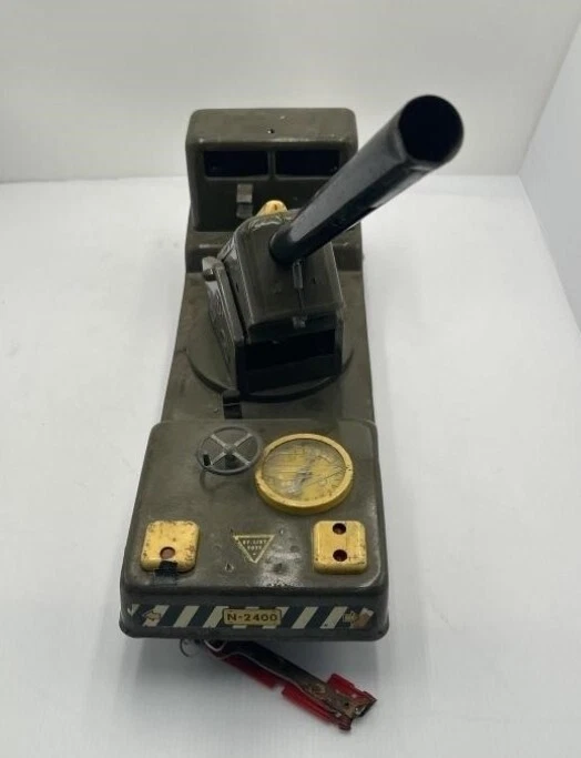 N-2400 Electronic Cannon Toy Truck 1950's Battery Op Vintage Nylint - Image 3 of 4