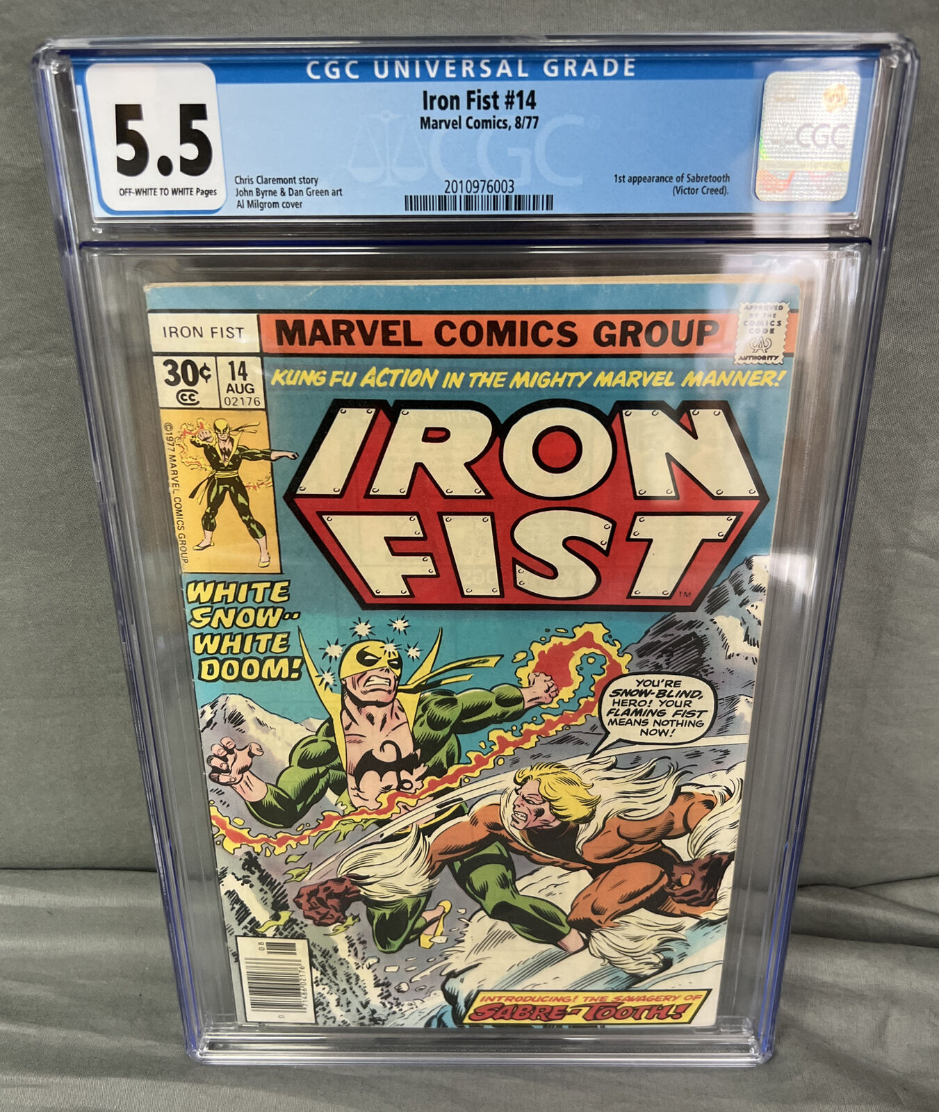 IRON FIST #14 (1977) - GRADE 8.5 - 1ST APPEARANCE OF SABRETOOTH -  CLAREMONT!