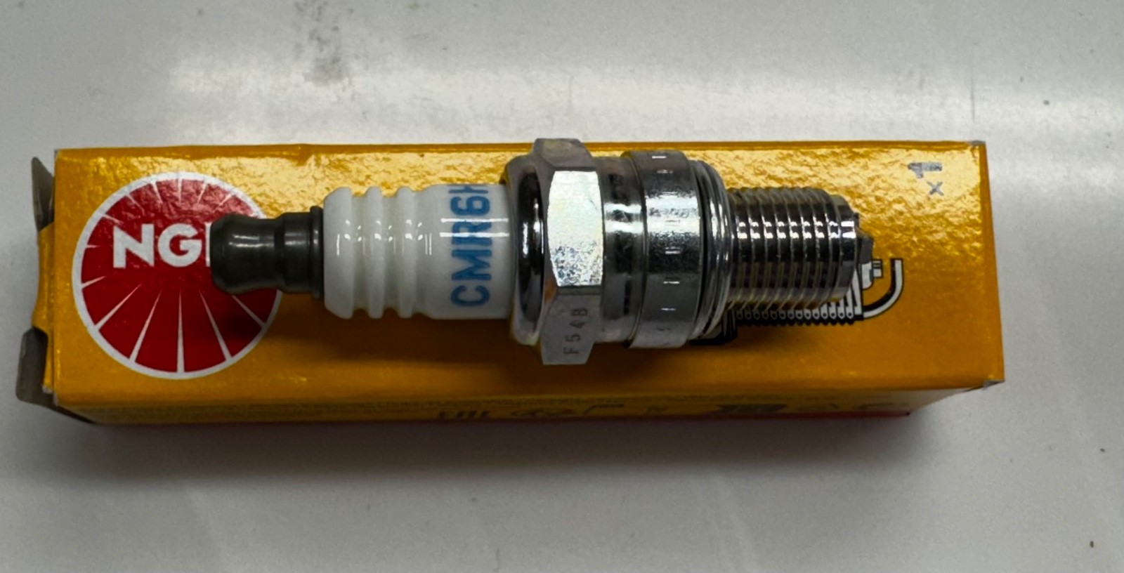 NGK 3365 CMR6H Nickel Spark Plug Copper Core Spark for Lawn  Garden Tools