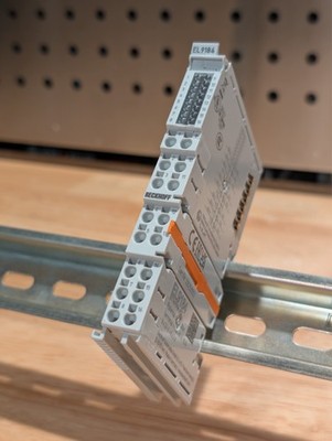 Beckhoff EL9184 - EtherCAT Potential Distribution Terminal 8x24V 8x0V - Tested