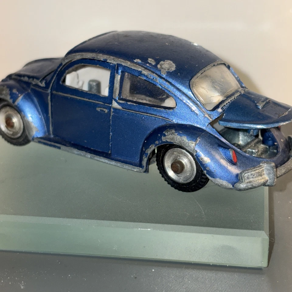 Dinky Toys Vintage 1965 VW Volkswagen Beetle De Luxe 1300 ruedas tempranas  Foto 4 de 4