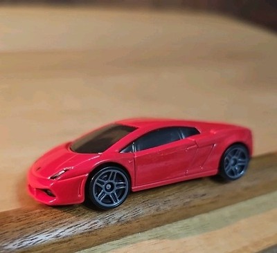 HOT WHEELS LAMBORGHINI GALLARDO LP 560-4 RED 1:64 DIECAST 2 5/8'' CAR - NICE