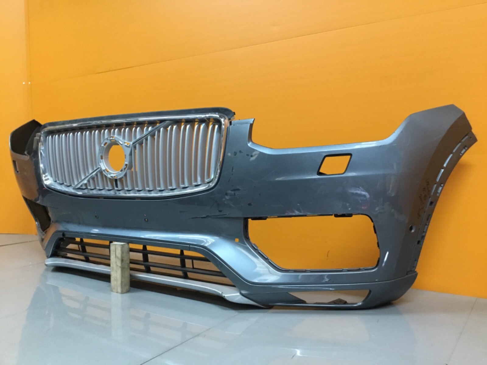 +VOLVO xc90 2016-19 FRONT BUMPER each - Image 7