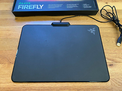 Razer Firefly Hard V2 RGB Gaming Mouse Pad: Customizable Chroma Lighting -  Built-in Cable Management - Balanced