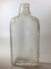 VTG 50’s Whiskey Bottle OLD MR BOSTON One Pint Man EMBOSSED Face Glass Flask