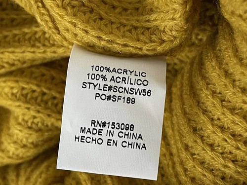 Sweater Women’s Mustard Cable Knit Pullover Round Neck Long Sleeves Size L - Picture 6 of 6