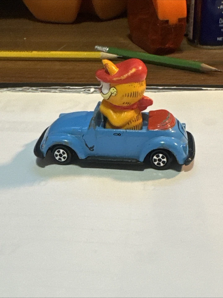 Coche fundido a presión Ertl Garfield usado pero en buen estado Foto 2 de 4