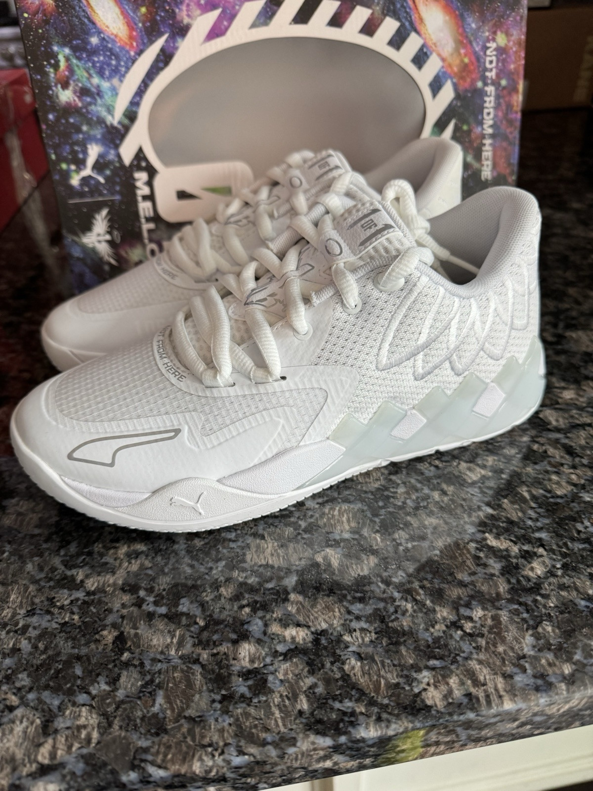 Puma LaMelo Ball MB.01 37768-04 Sneaker Men\'s Junior Basketball Shoes Sz 6 Amazon.com | PUMA Kids Boys X Lamelo Ball Mb.01 Lo  main image 3