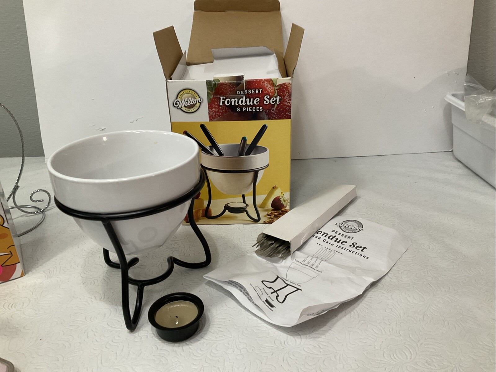 New In Box NIB Wilton Dessert Fondue Set 8 piece set!