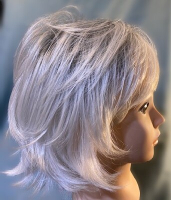 NEW with tags, TressAllure,  Razor Cut Shag 1001