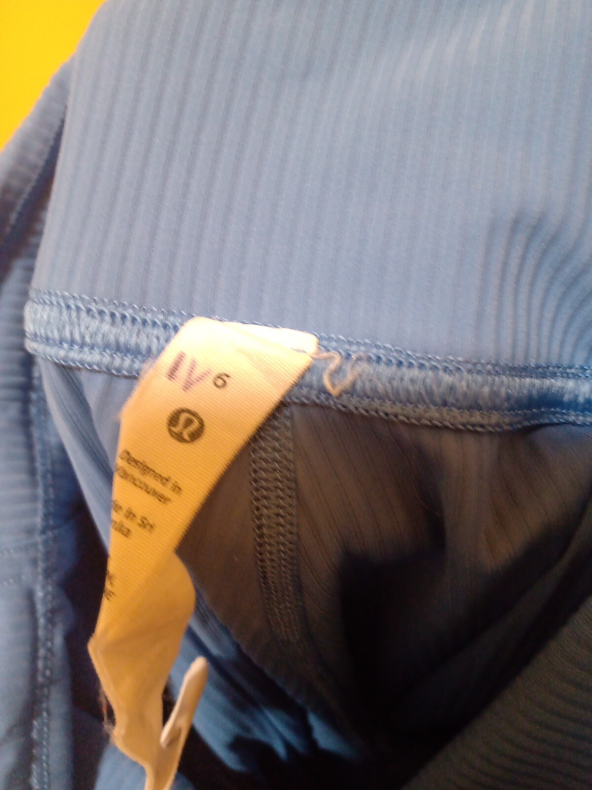 ALTRA Leggings blu Lululemon taglia 6 per favore guarda le mie altre inserzioni cose Lululemon