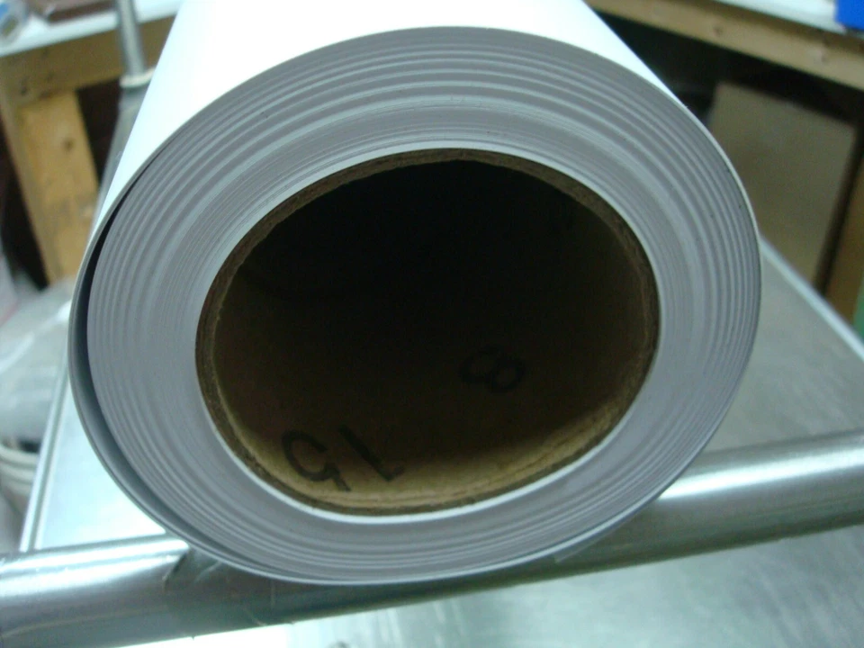 SIHL 3608 DURASOL PELÍCULA PANTALLA MEDIANA SATINADA 54" X 65 PIES Foto 4 de 4