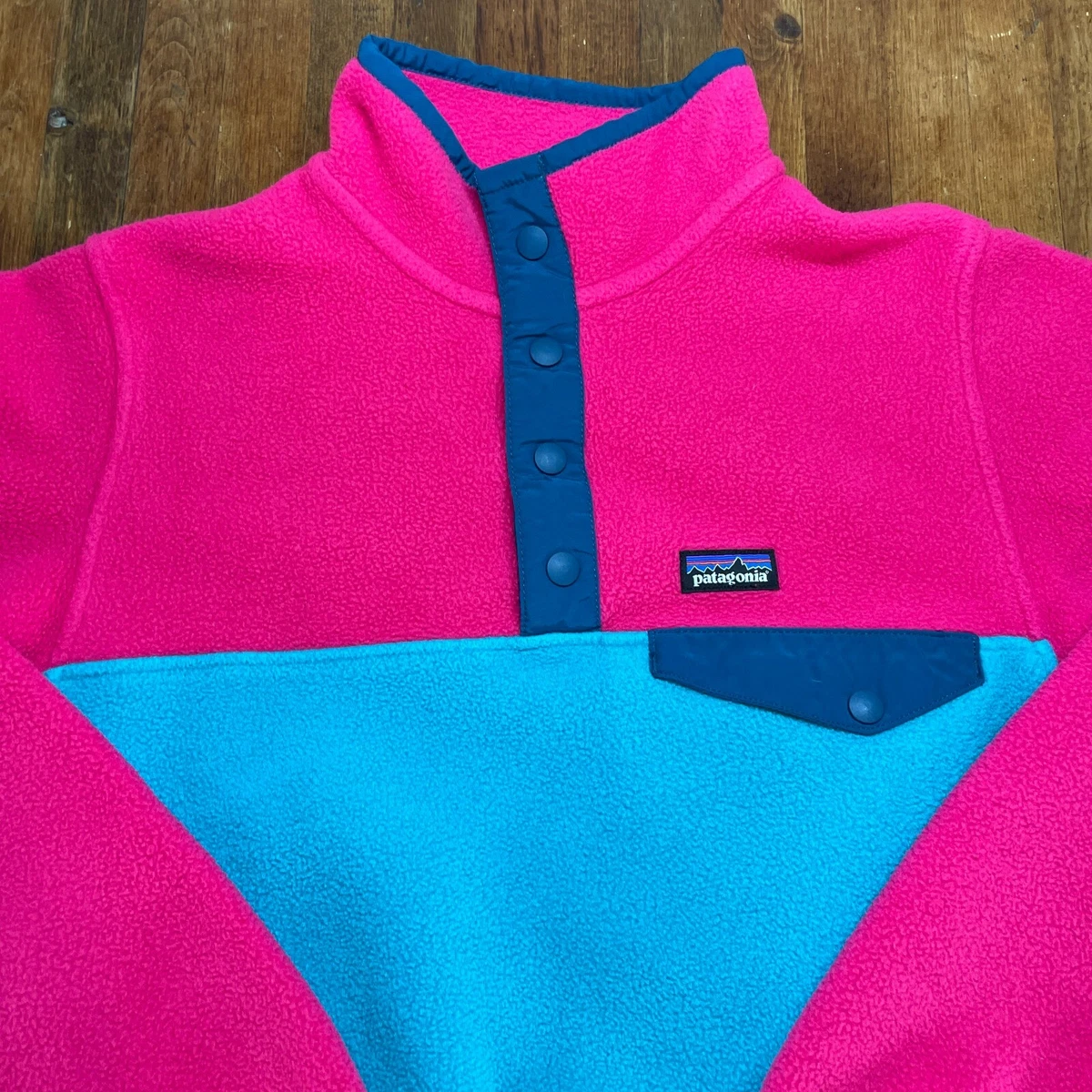 Pink and blue patagonia deals