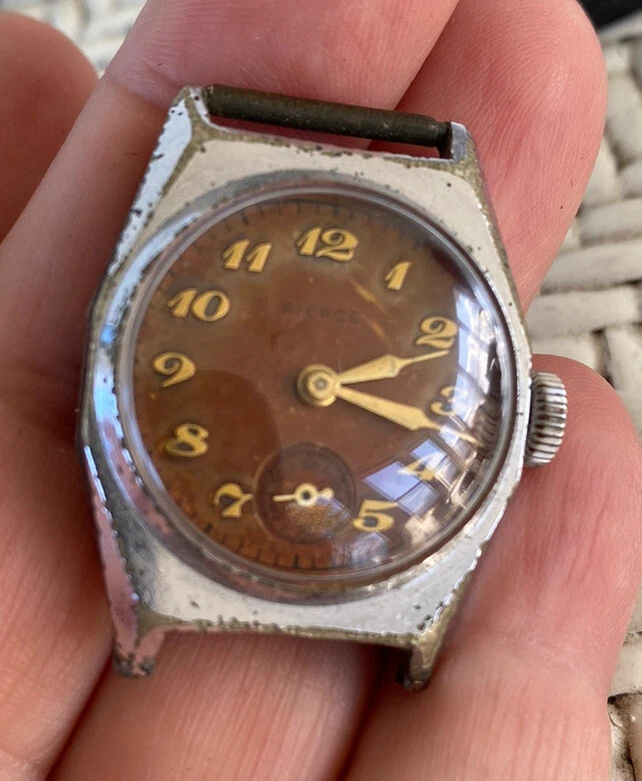 Broken wrist deals watch
