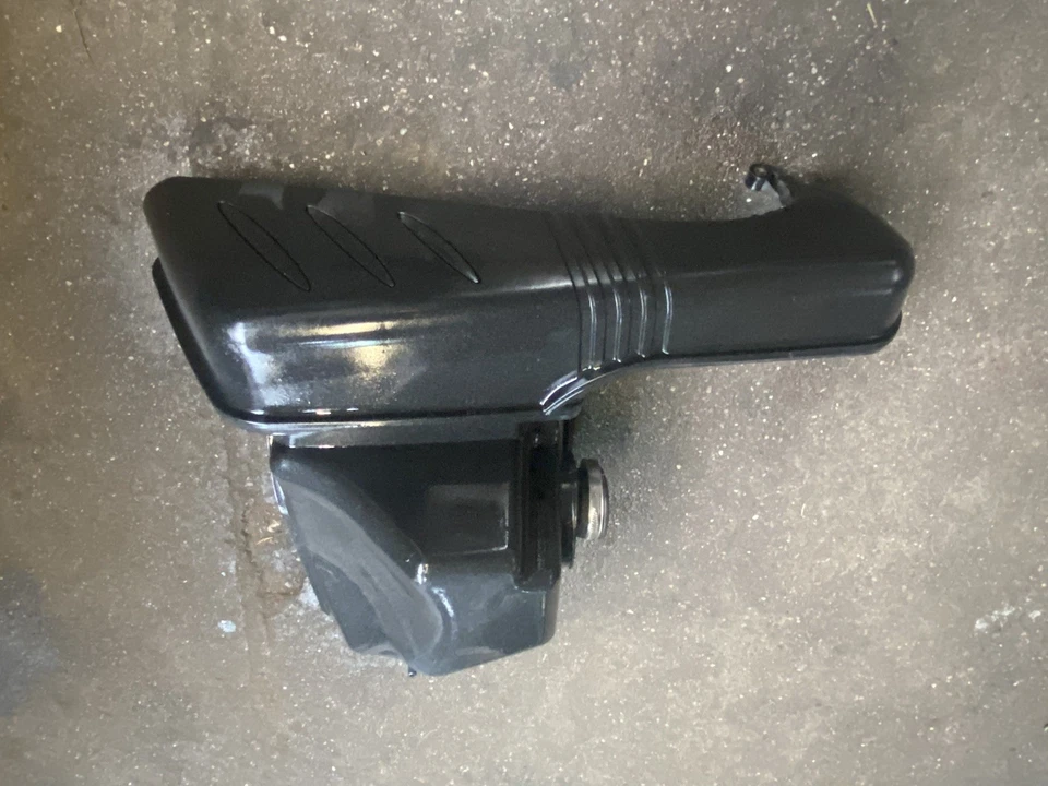 BOITE A AIR - PEUGEOT SATELIS 125 Cm3 (2006 - 2018) - Photo 2/4