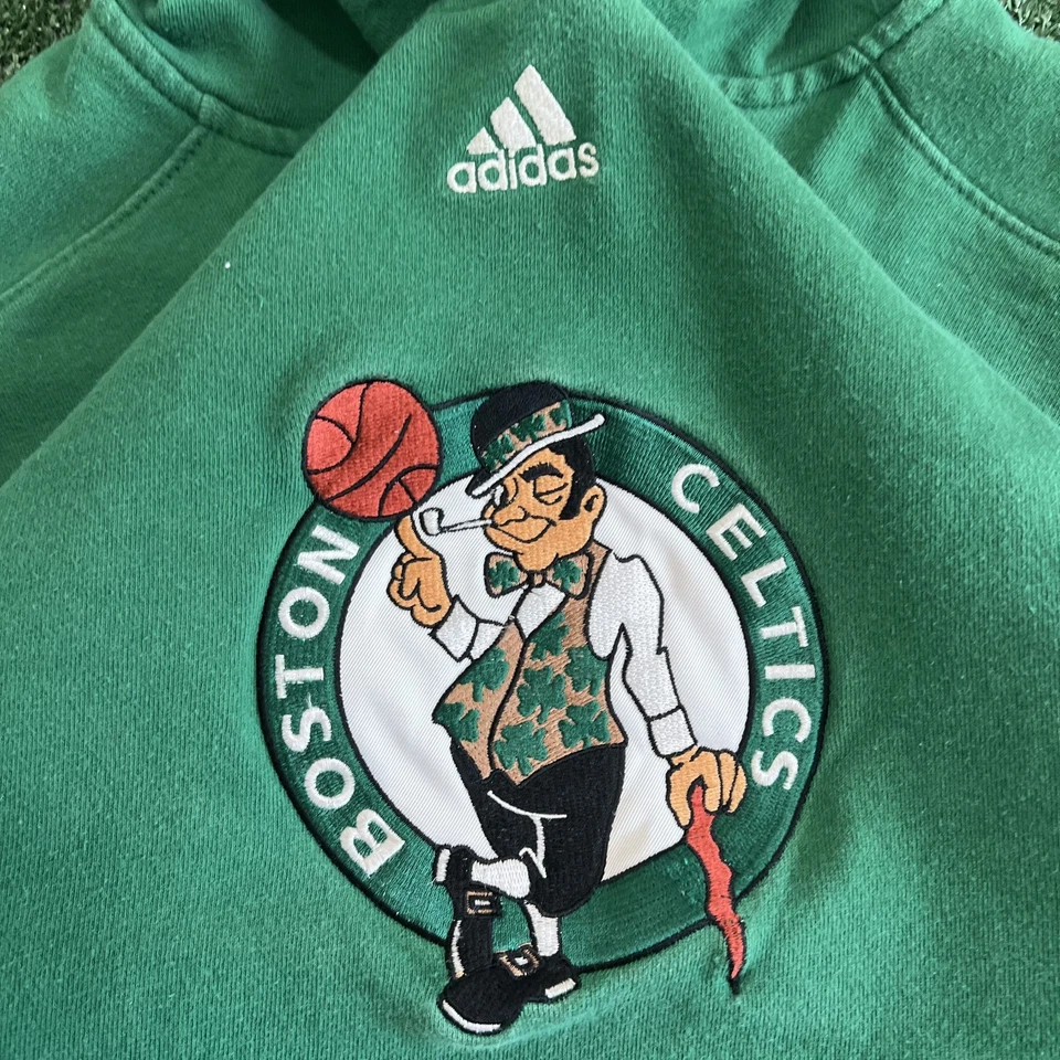 Vintage Adidas NBA Boston Celtics Hoodie Mens Small Green Center Logo Boxy Y2K - Image 2 of 4