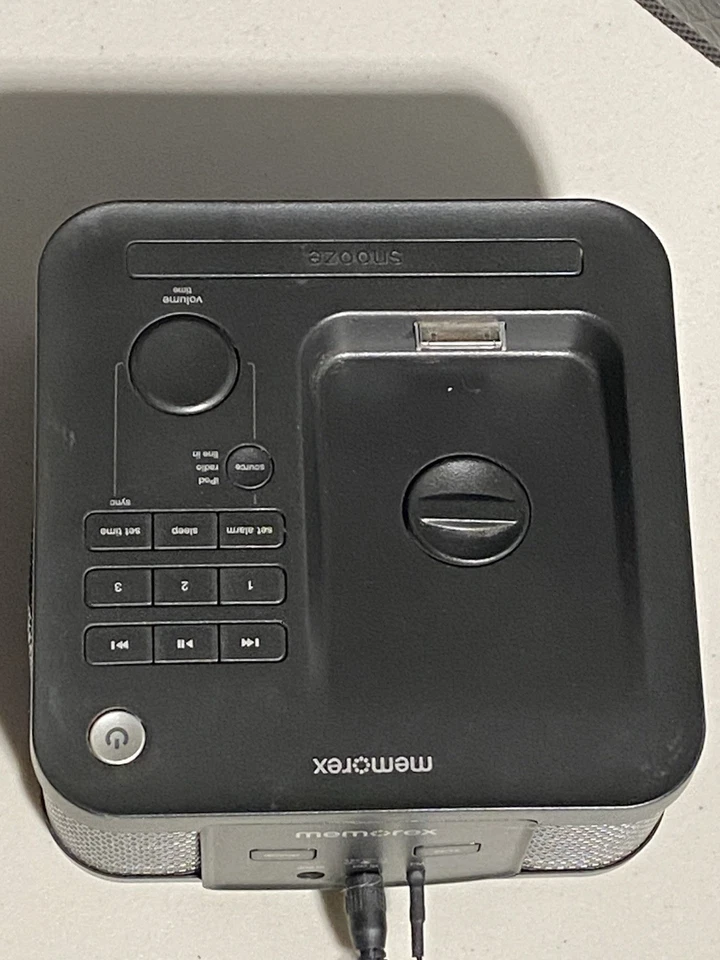 Memorex MI4703PBLK iPhones y Gen1 iPod Dock Radio y Reloj Probado (Ver Descripción) S10 Foto 4 de 4