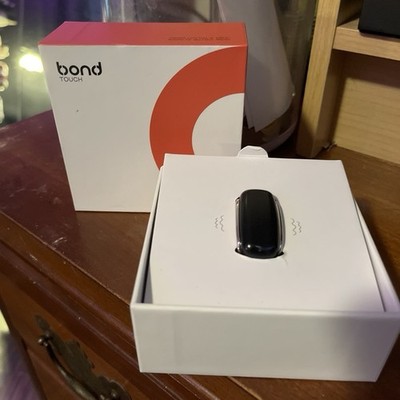 Bond TOUCH long distance bracelet. Black w/ Charger