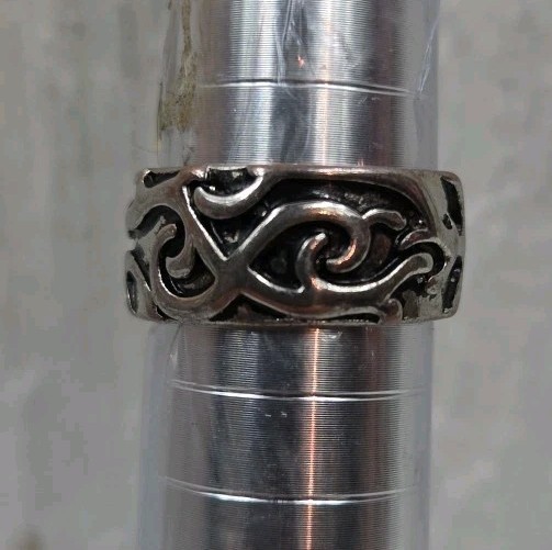 Vintage Solid  Ornate Silver Scroll Ring 10g 8mm … - image 1