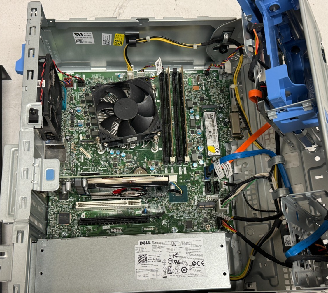 Dell OptiPlex 7070 MT (i7-9700 - 16GB RAM - 256GB SSD - Win11Home