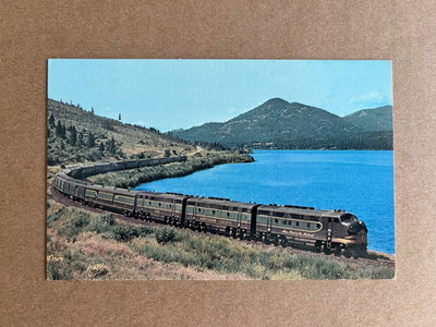 Northern Pacific North Coast Limited 1952 Color scheme Lake Cocolalla Idaho