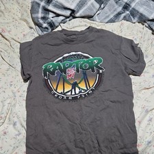 Cedar Point Raptor Roller Coaster T-Shirt Gra...