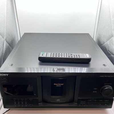 Sony CDP-CX235 Mega Storage 200 Disc CD Player Changer And Remote - TESTED