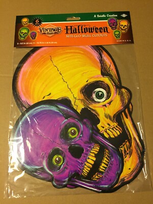 VINTAGE RETRO BEISTLE HALLOWEEN 6 CT 2 SIDED NITE-GLO SKULL CUTOUTS 1973, 2019