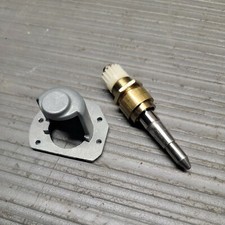 Hitachi Ht-324 Turntable Spindle Assembly