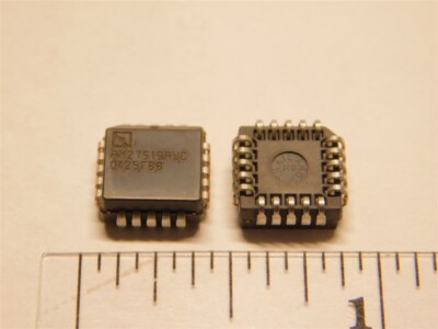 2 AMD Advanced Micro Devices AM27S19AJC 256-Bit Bipolar Prom ICs 28-PLCC