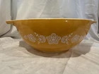 Vintage Pyrex Butterfly Gold Cinderella Nesting Mixing Bowl #444 4 Qt.